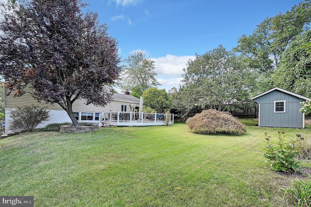 608 Gawain Rd