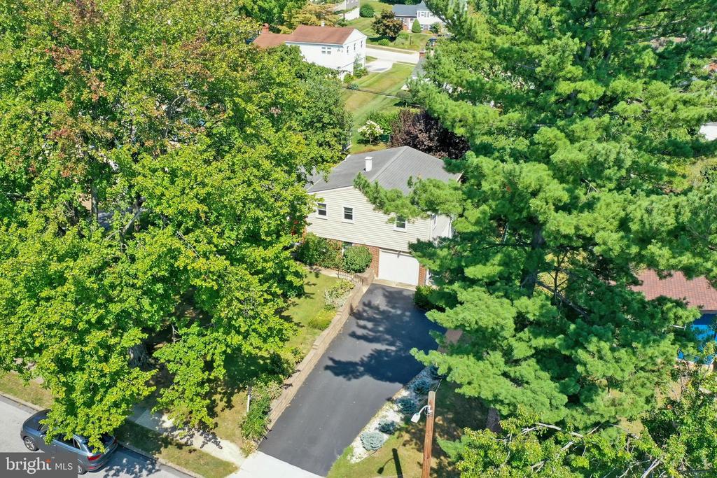 608 Gawain Rd