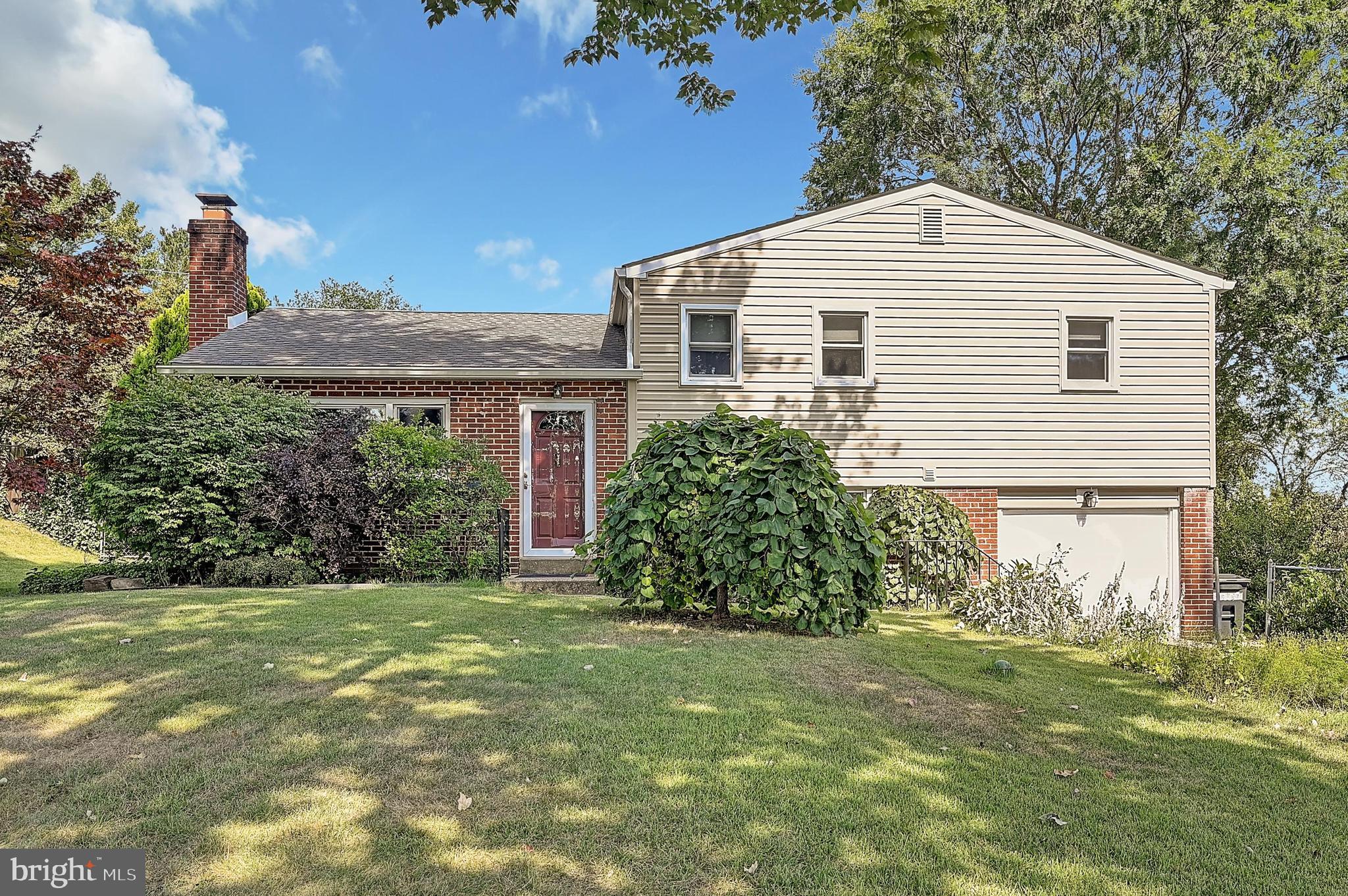 608 Gawain Rd