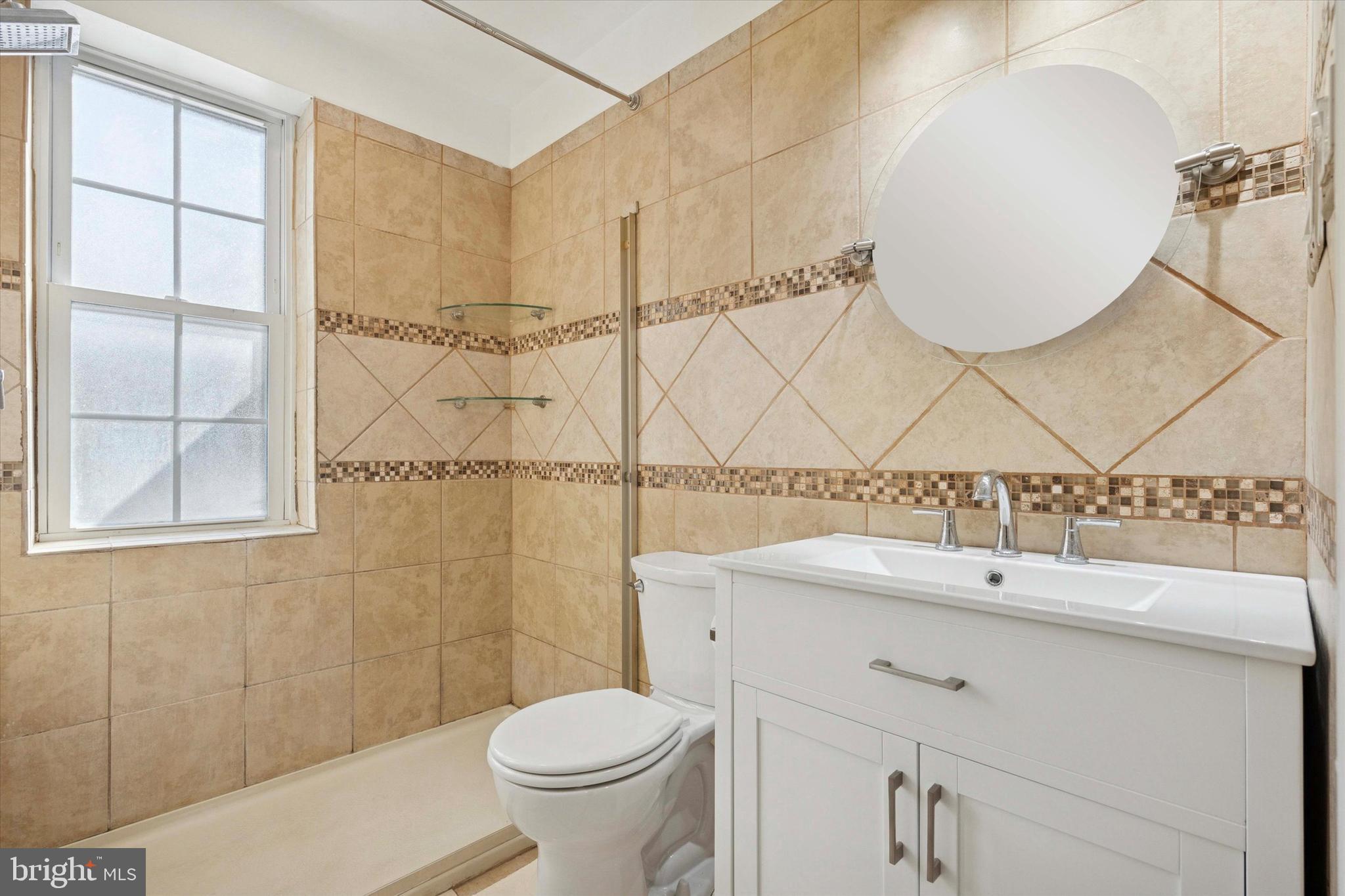 42 CONSHOHOCKEN STATE ROAD 7-B