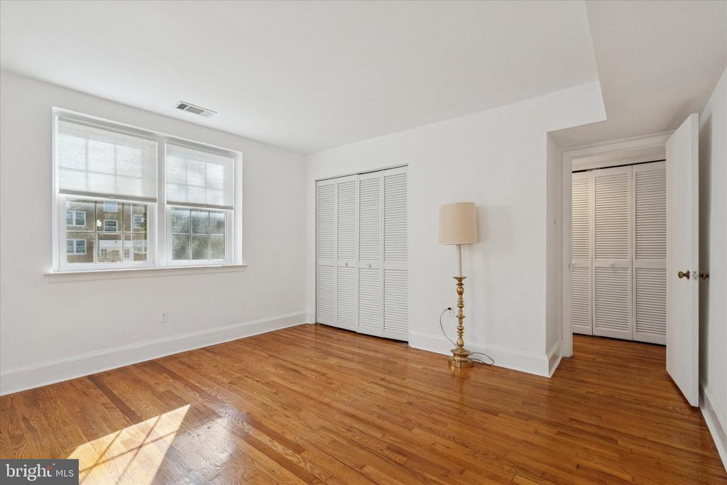 42 CONSHOHOCKEN STATE ROAD 7-B