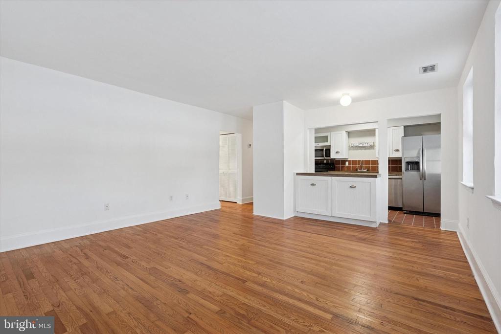 42 CONSHOHOCKEN STATE ROAD 7-B