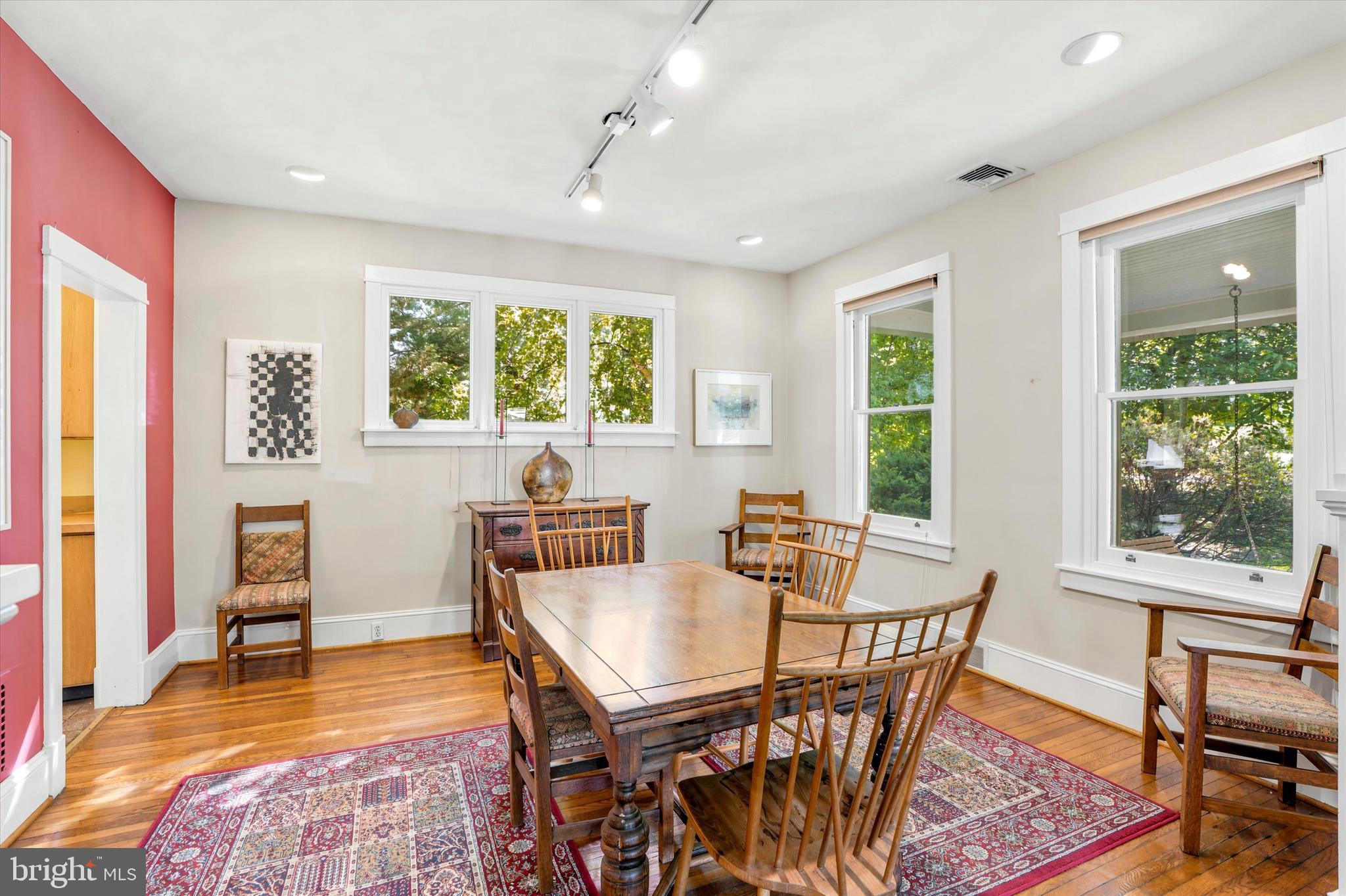 1054 CROTON ROAD