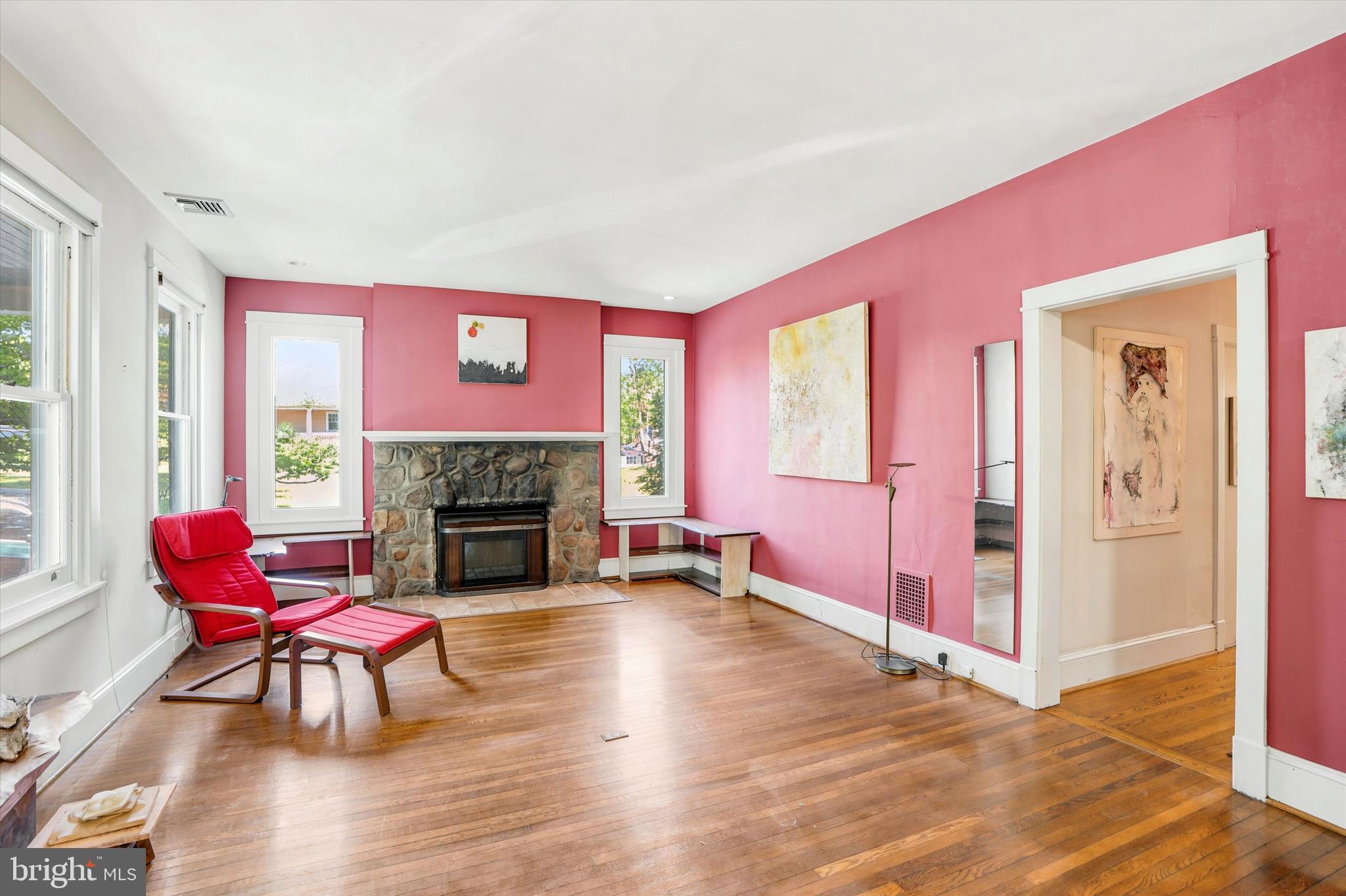 1054 CROTON ROAD
