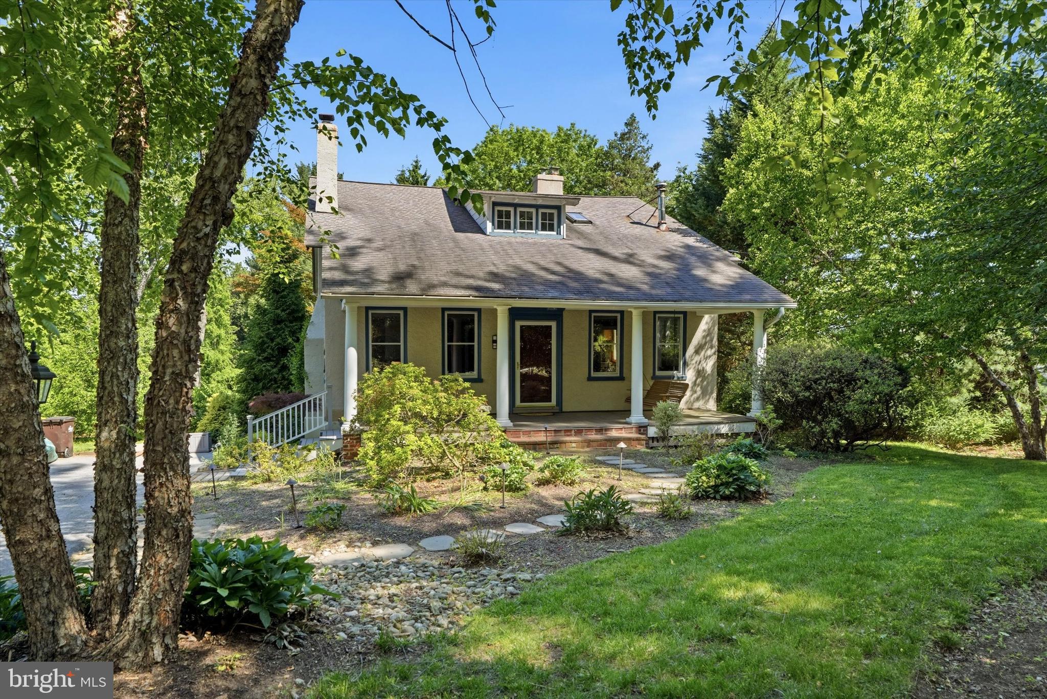 1054 CROTON ROAD