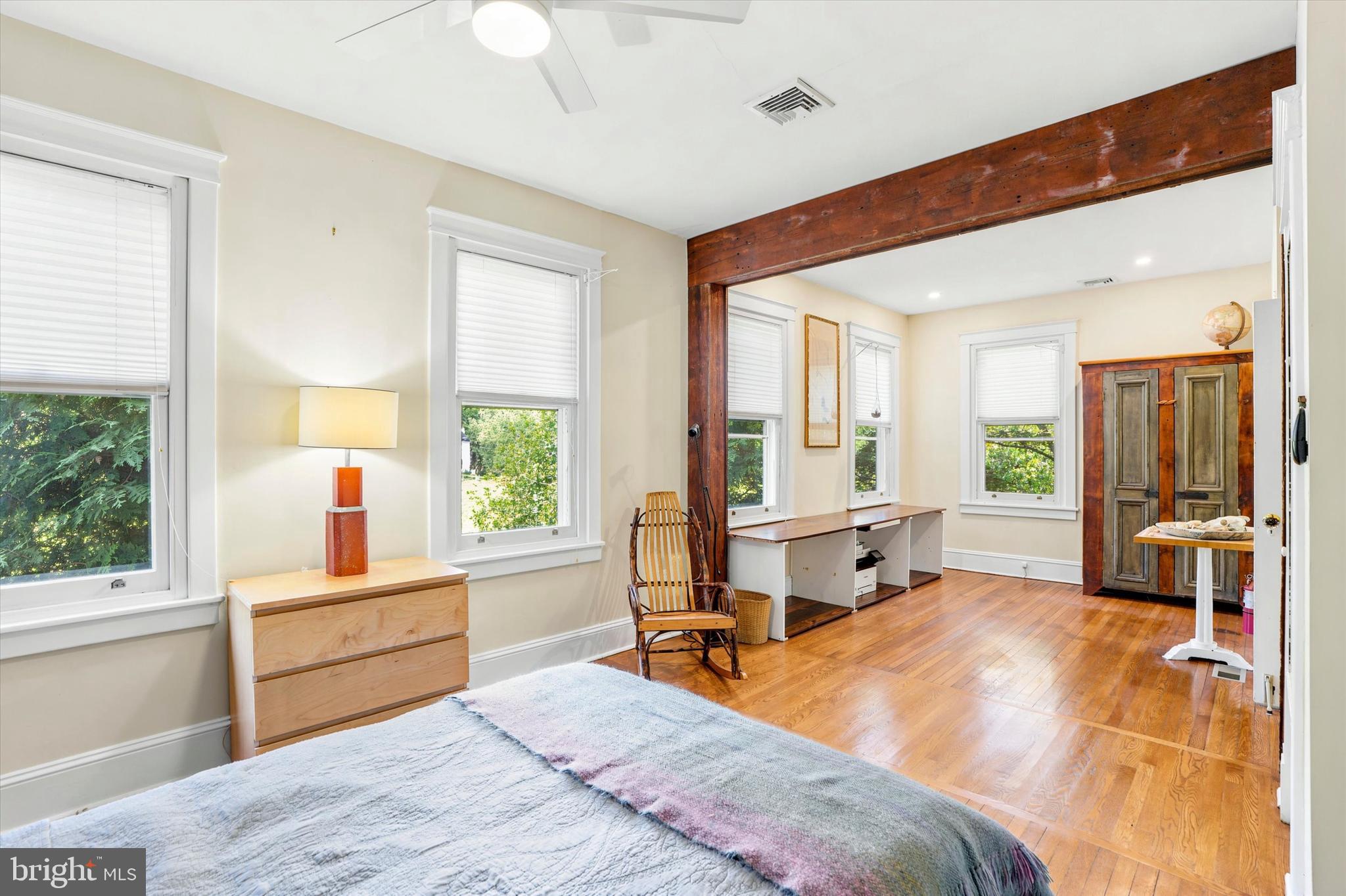 1054 CROTON ROAD