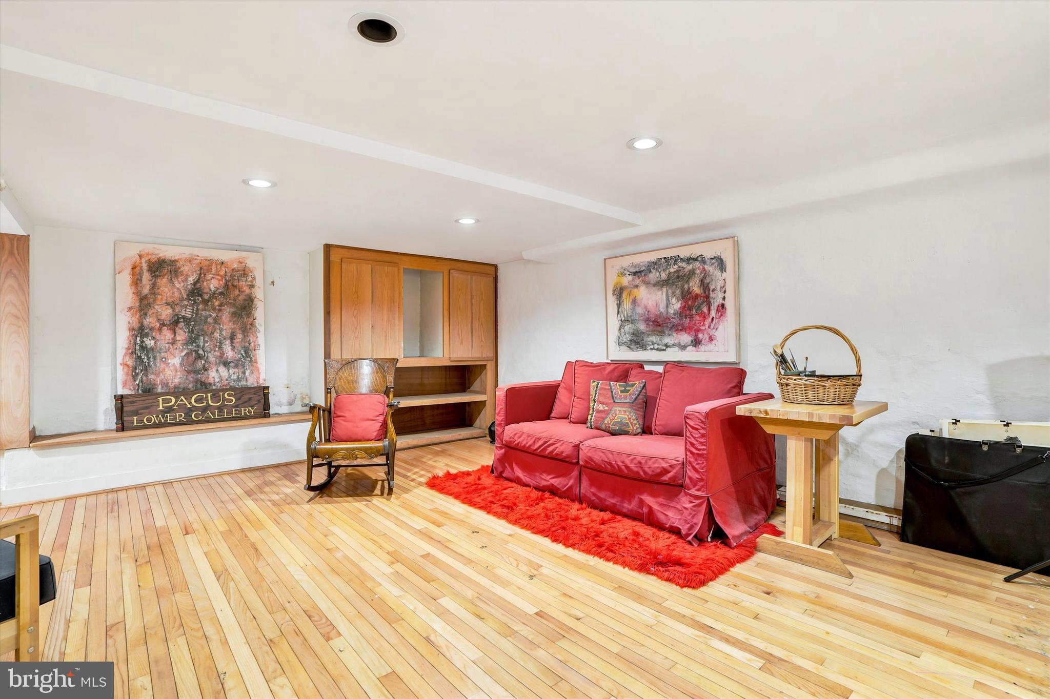 1054 CROTON ROAD