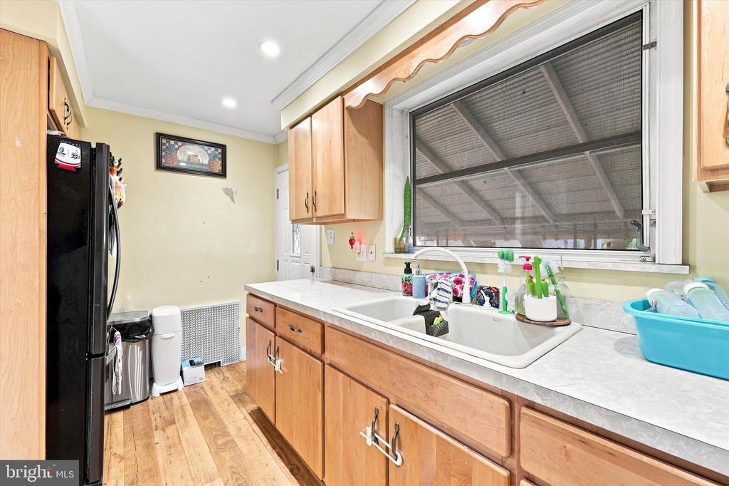 111 W 5TH STREET