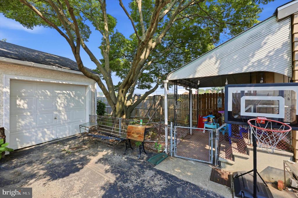 111 W 5TH STREET