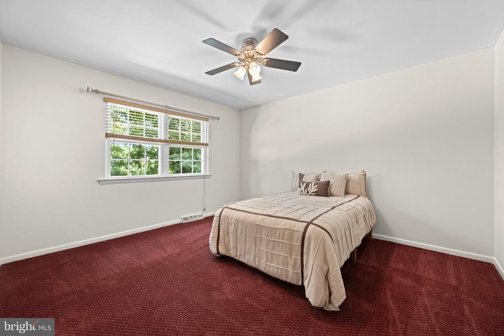801 PARDEE LANE