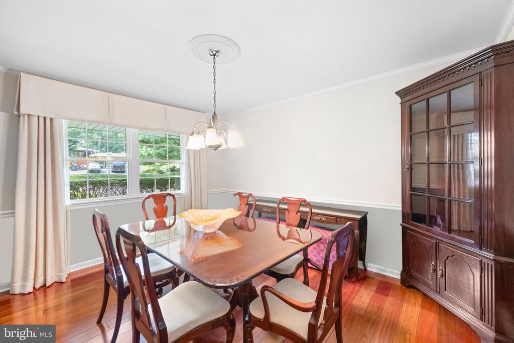 801 PARDEE LANE