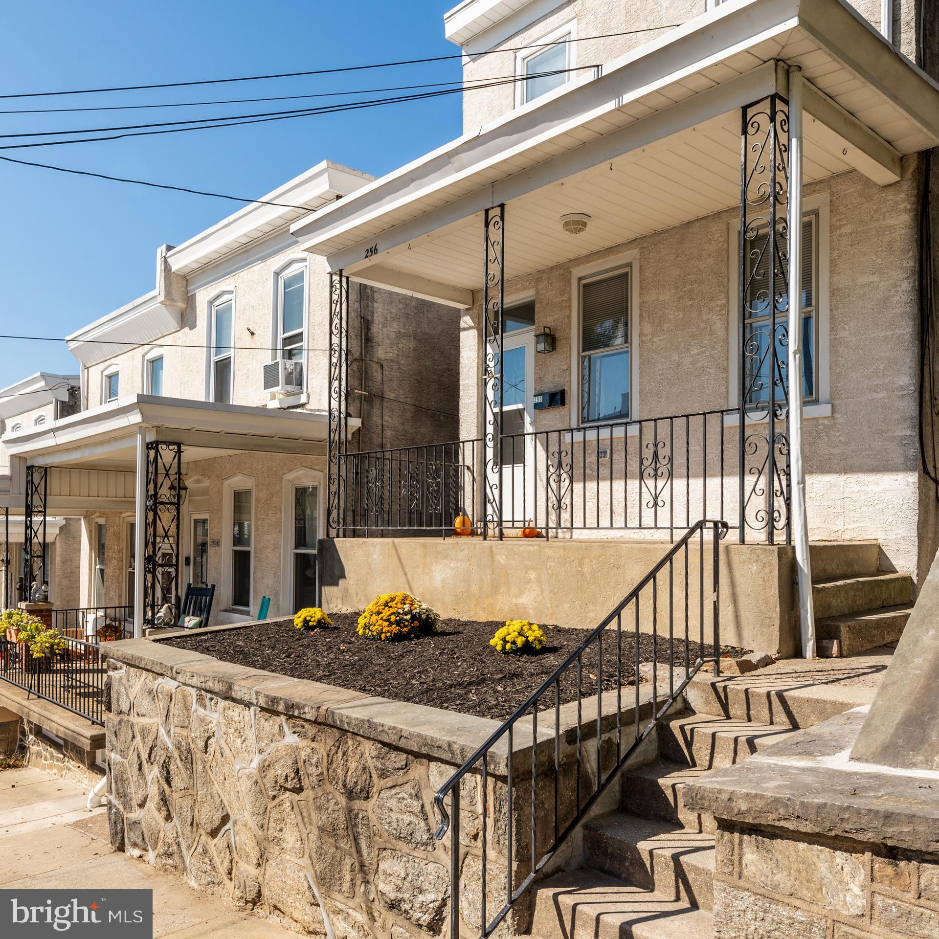 256 Hermitage St