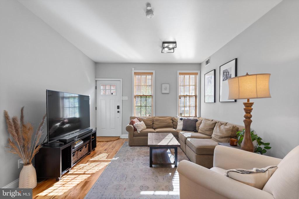 513 Greenwich St