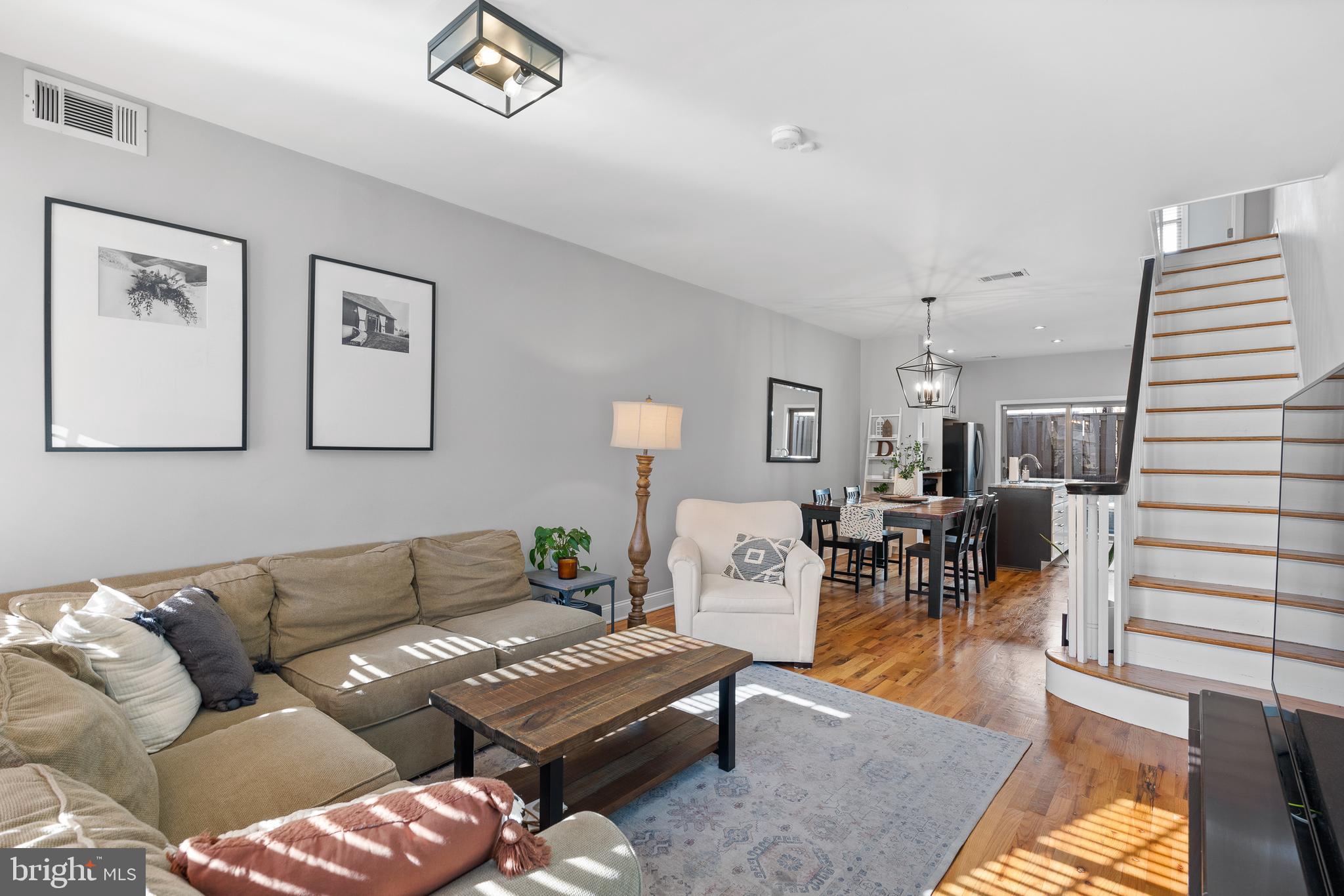 513 Greenwich St