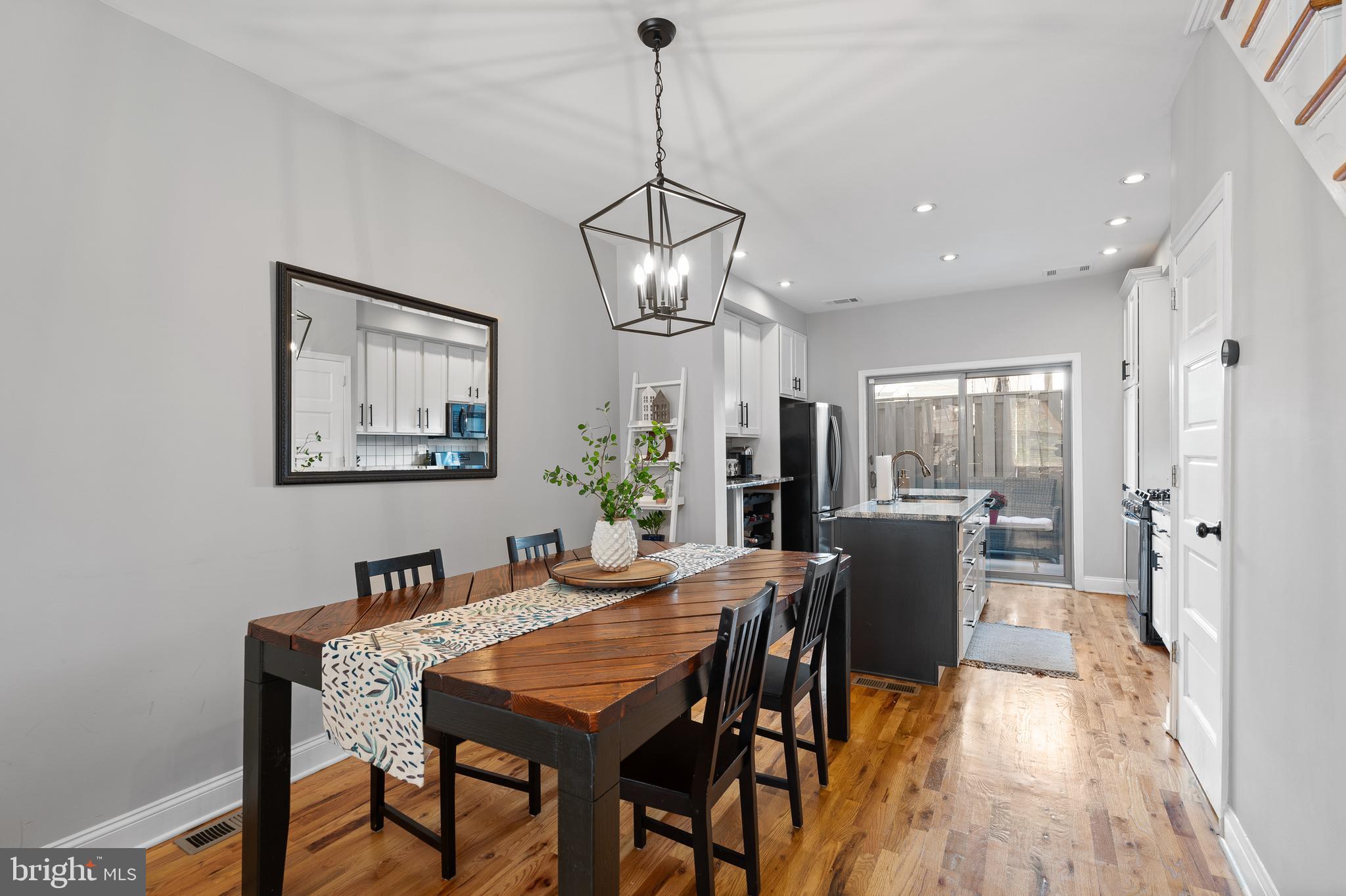 513 Greenwich St