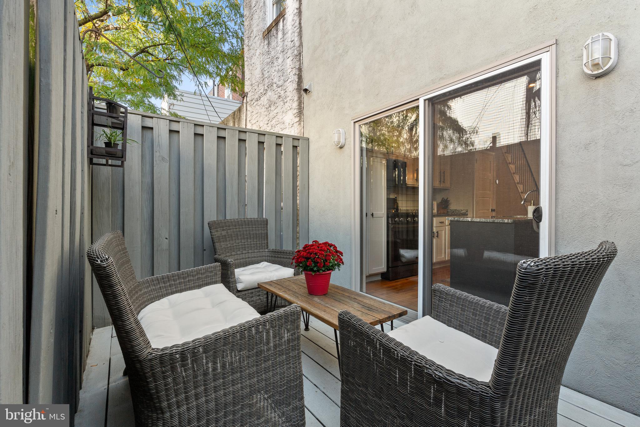 513 Greenwich St