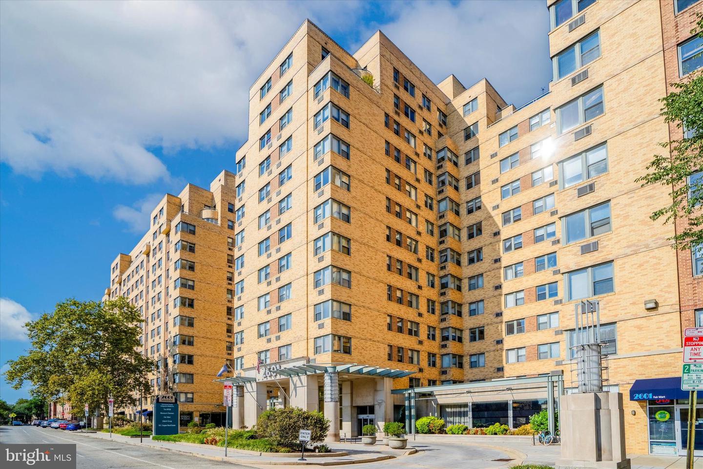 2601 Pennsylvania Ave #702