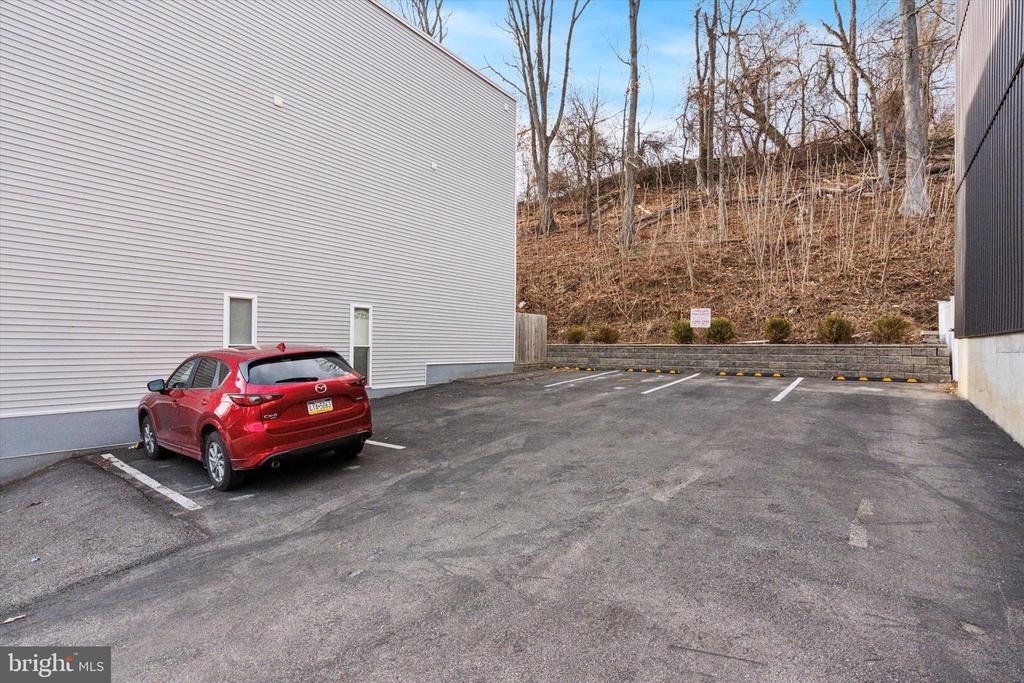 214 Fountain St