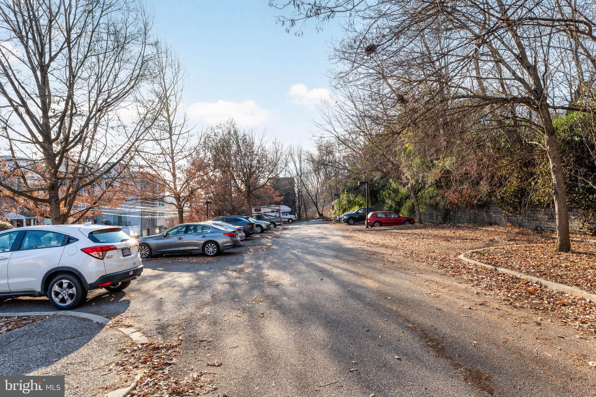 4784 SILVERWOOD STREET