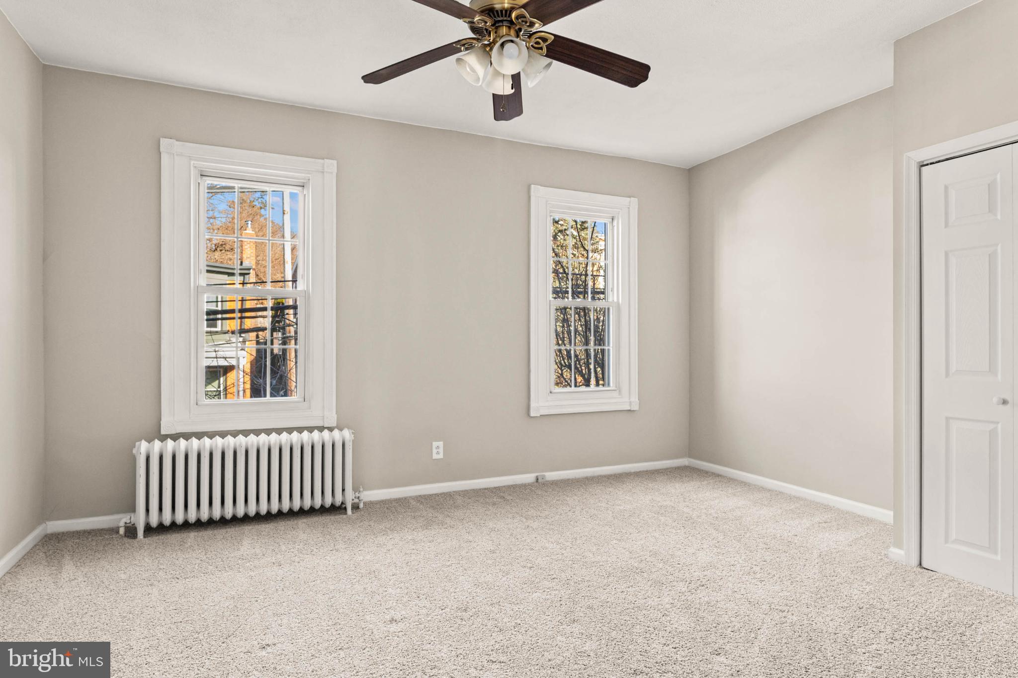 4784 SILVERWOOD STREET