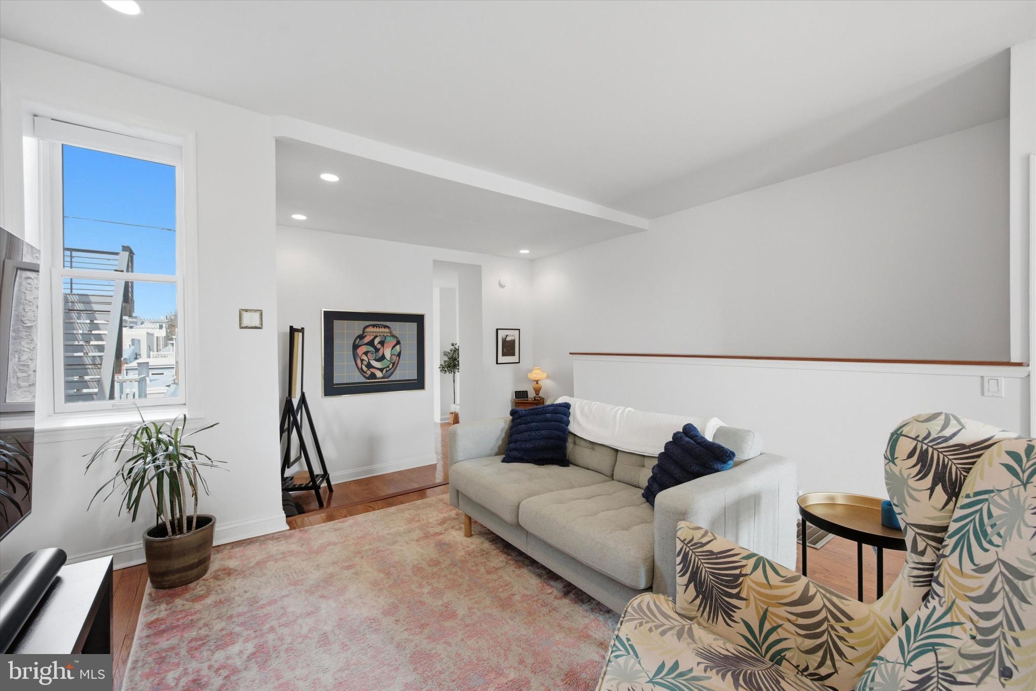 752 S 15TH STREET