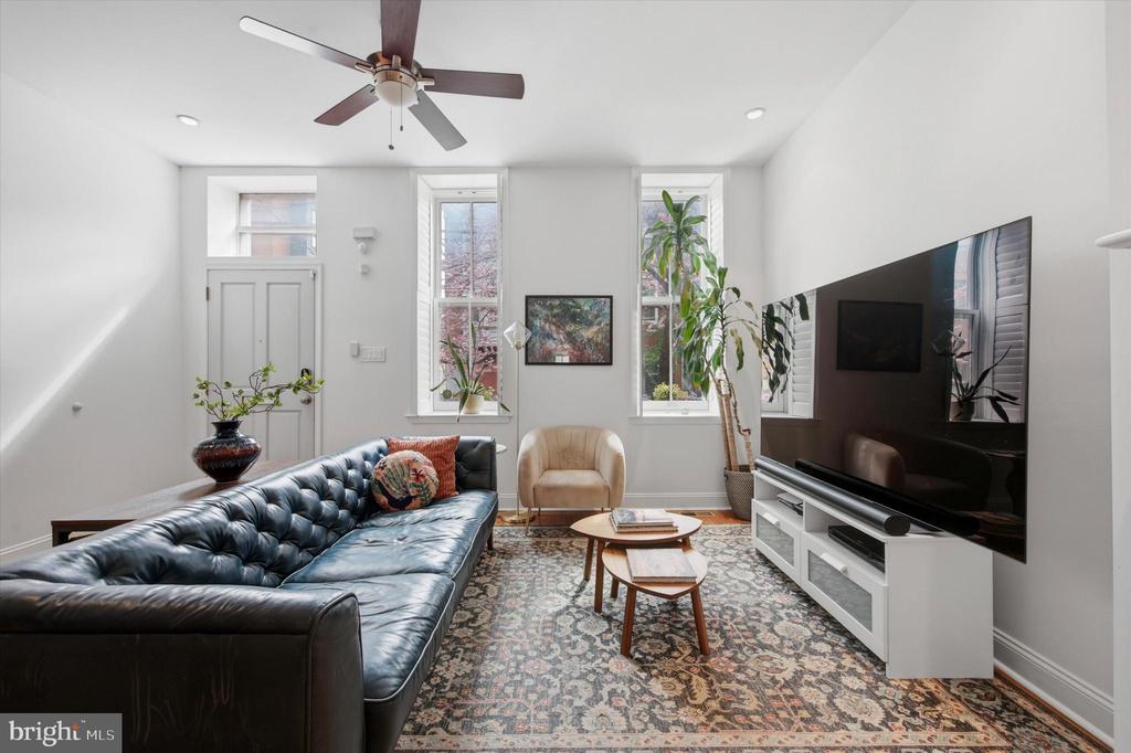752 S 15TH STREET