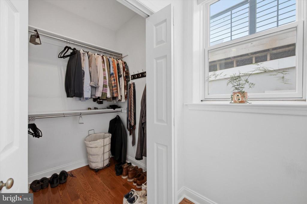 752 S 15TH STREET