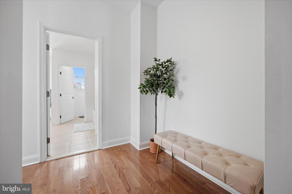 752 S 15TH STREET