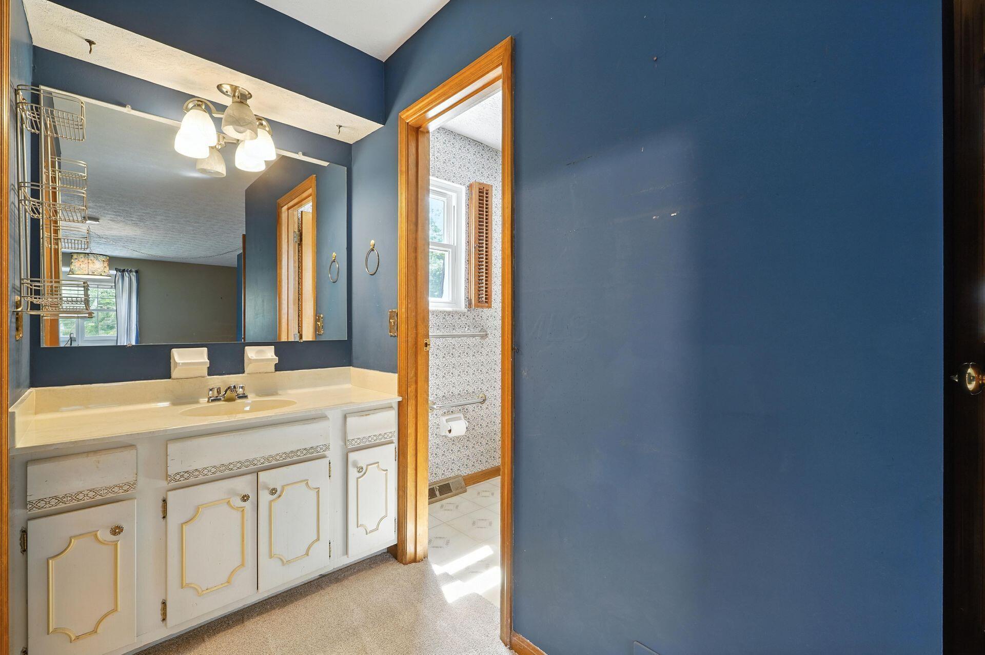 1375 Creekside Place