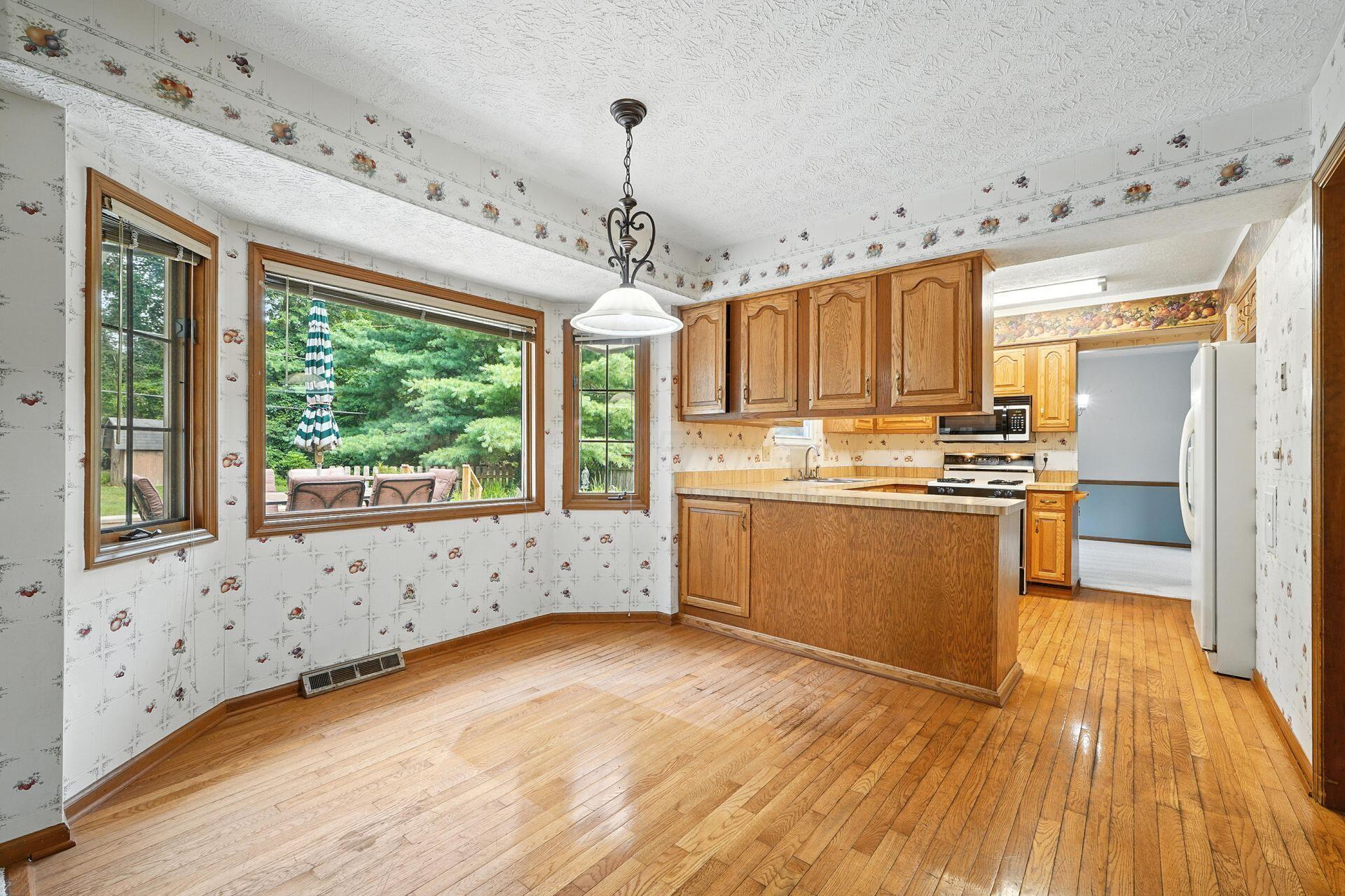 1375 Creekside Place