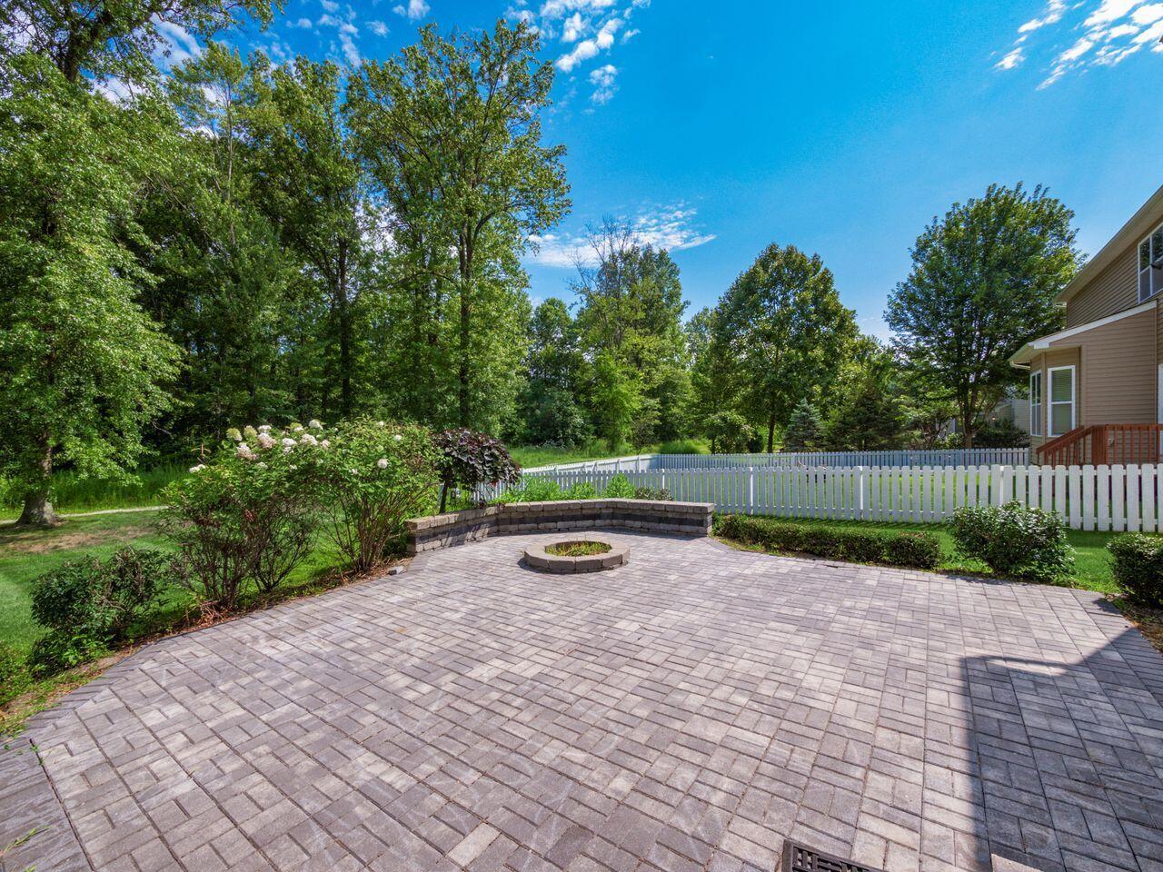 5998 Highlander Drive