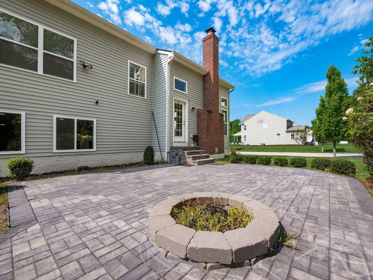 5998 Highlander Drive