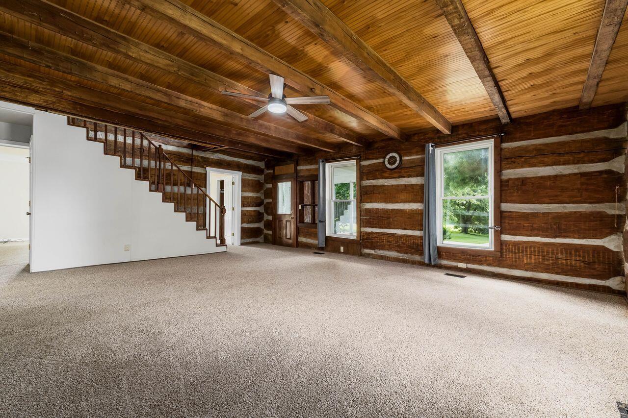 8685 Lancaster Thornville Road NE