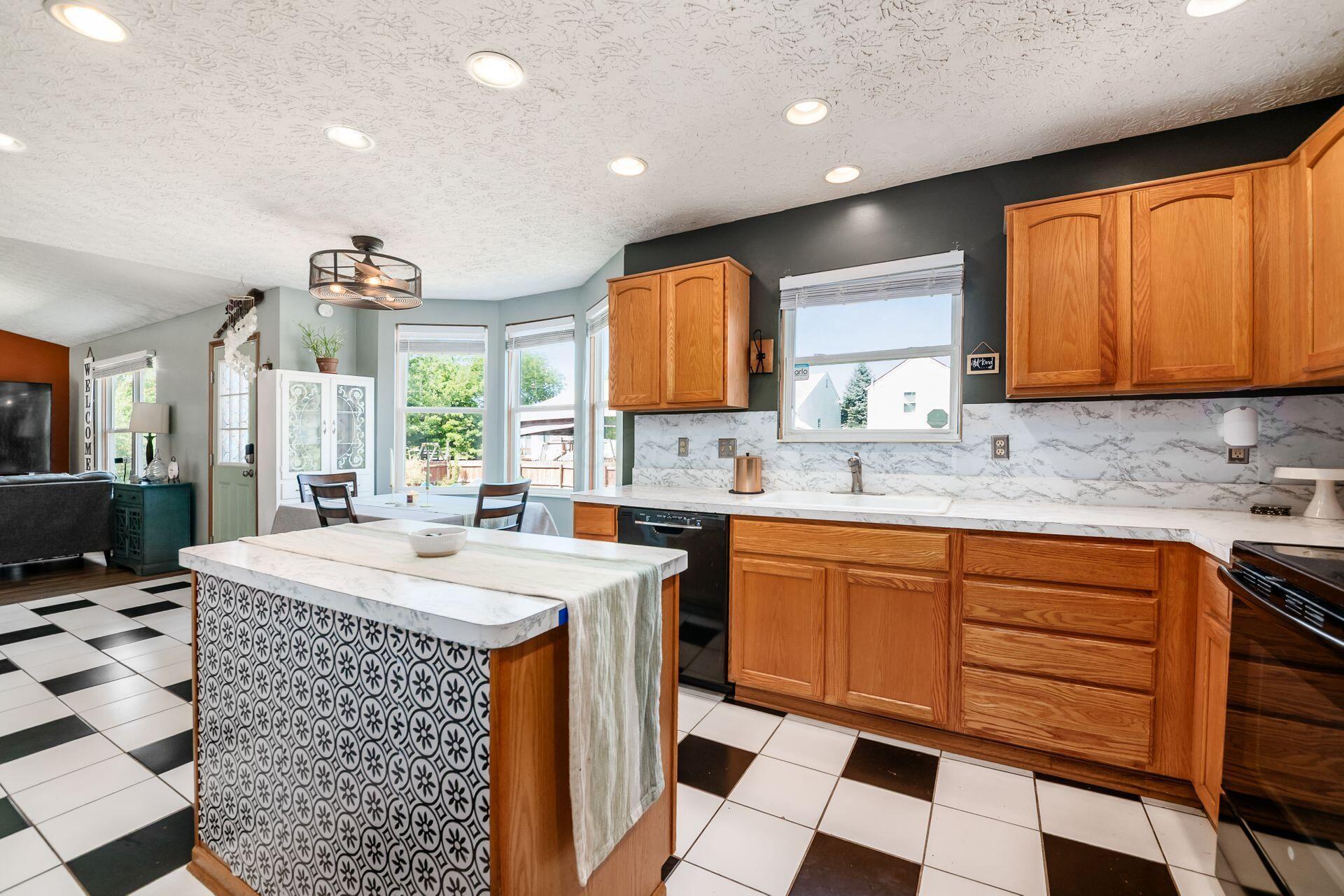 7714 Solomen Run Drive