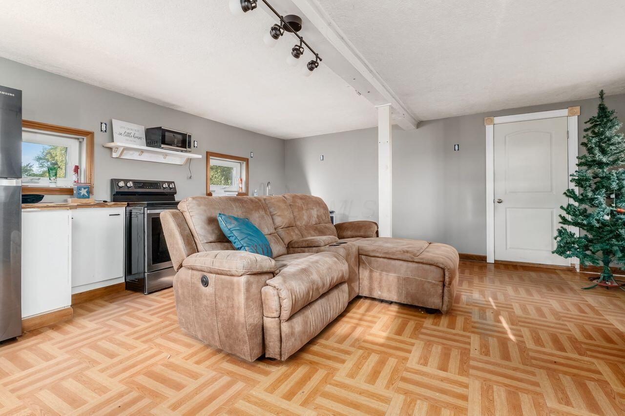 10472 Township Road 80