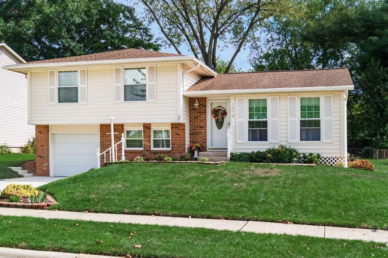 1370 Crestview Street