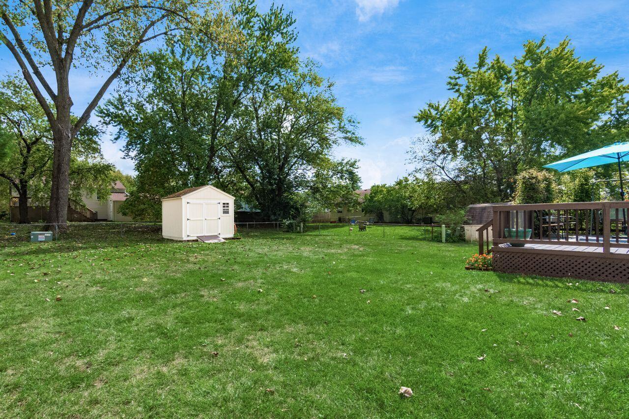 1370 Crestview Street