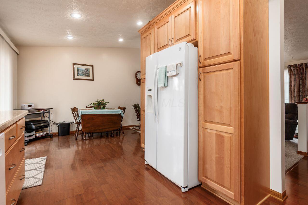 1370 Crestview Street