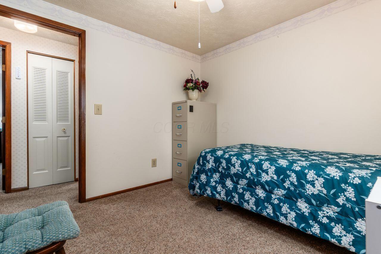 1370 Crestview Street