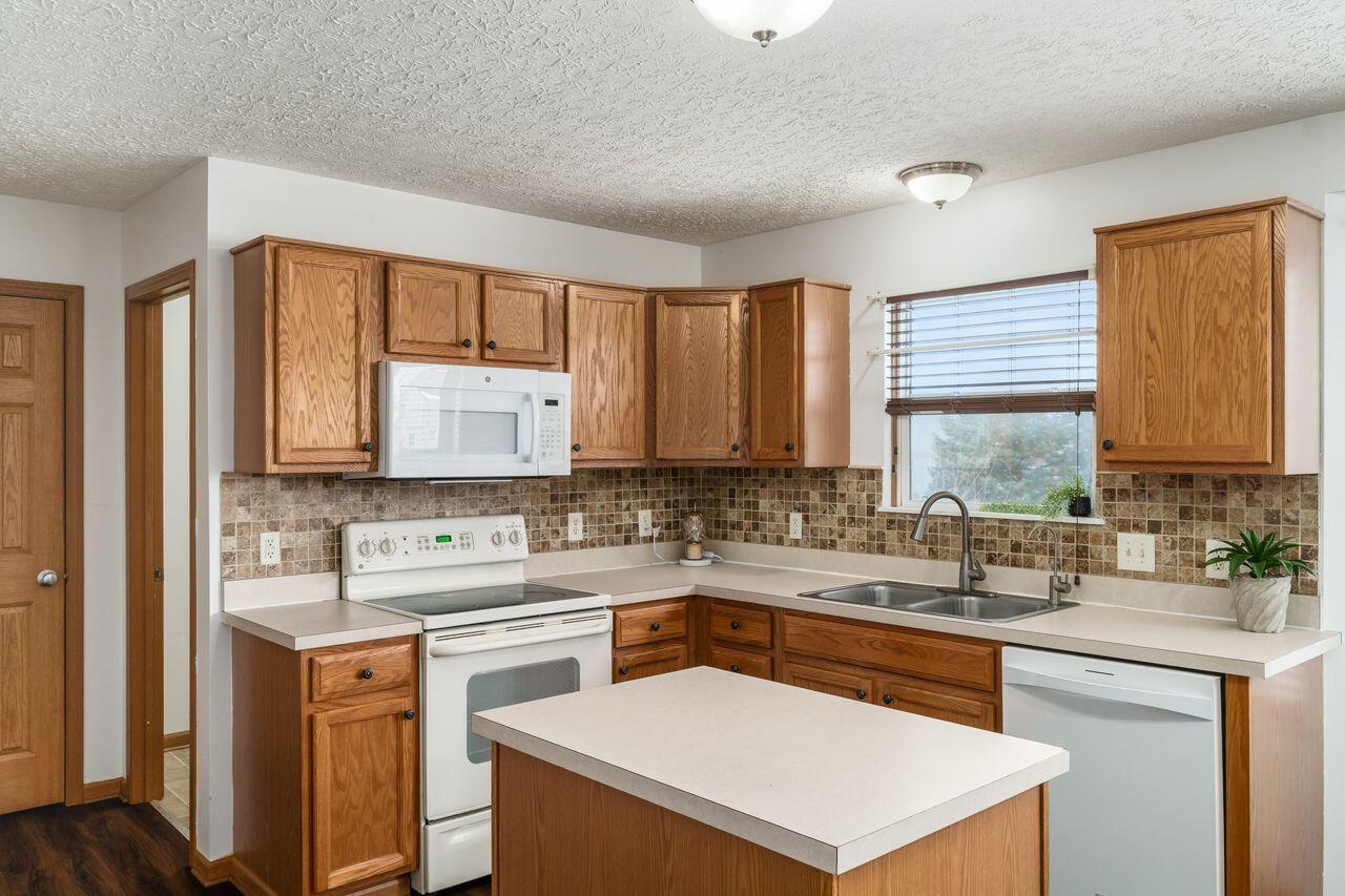 431 Vanderbuilt Street