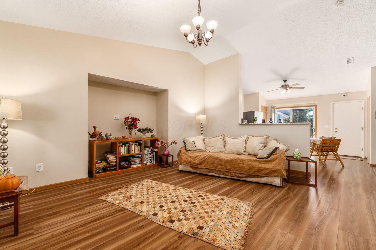 5445 Beresford Street, 220