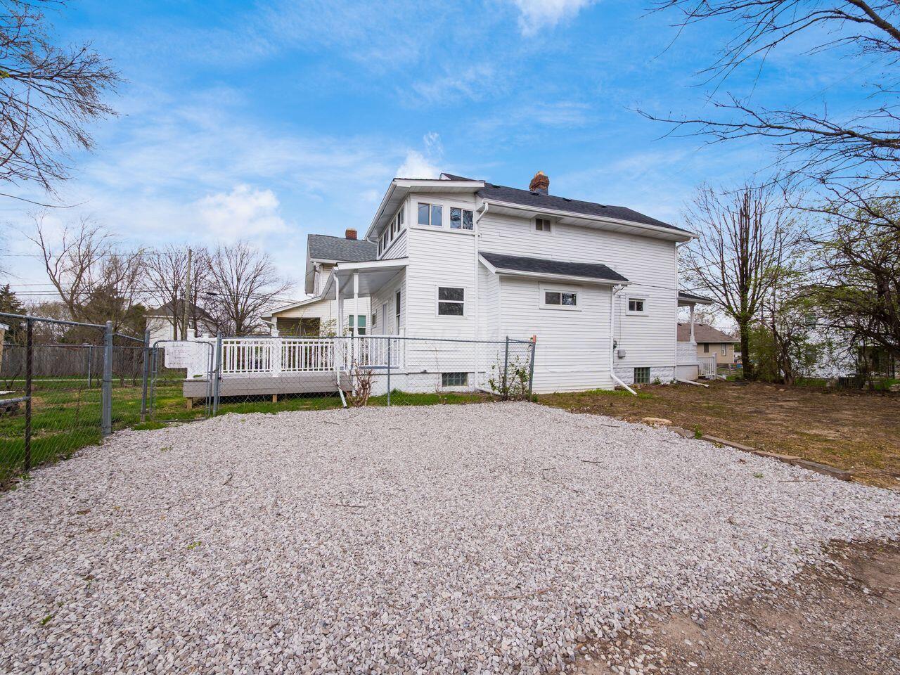 1889 S 4th Street