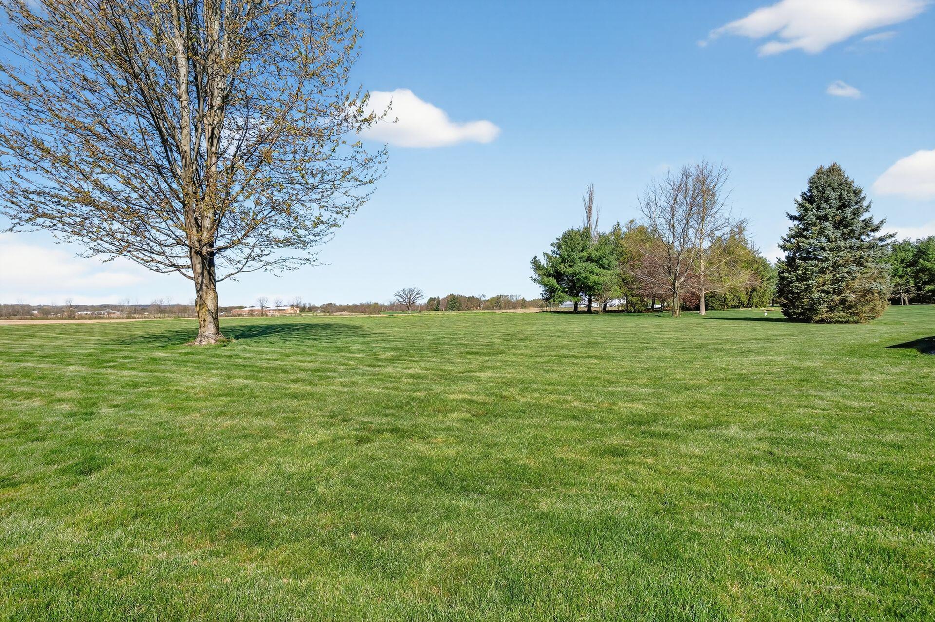 4645 Meadowgrove Drive NW