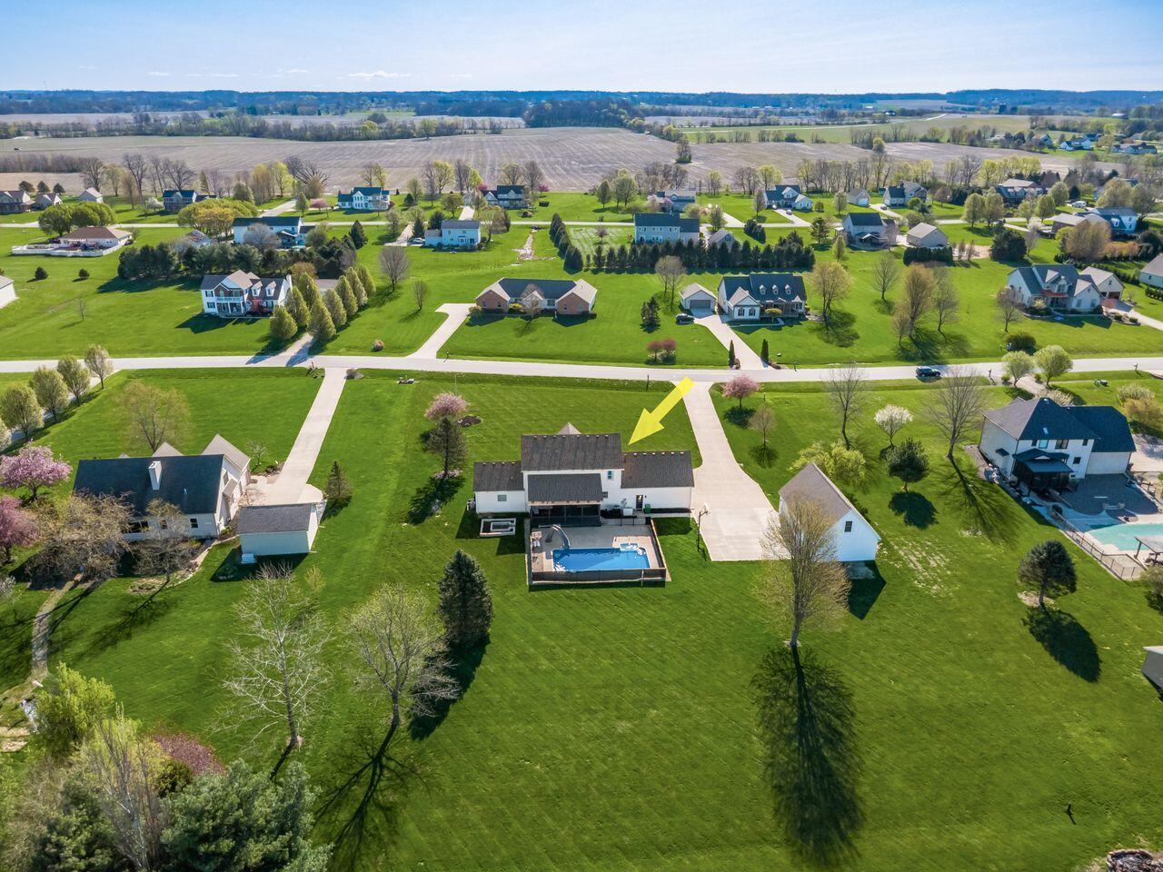 4645 Meadowgrove Drive NW