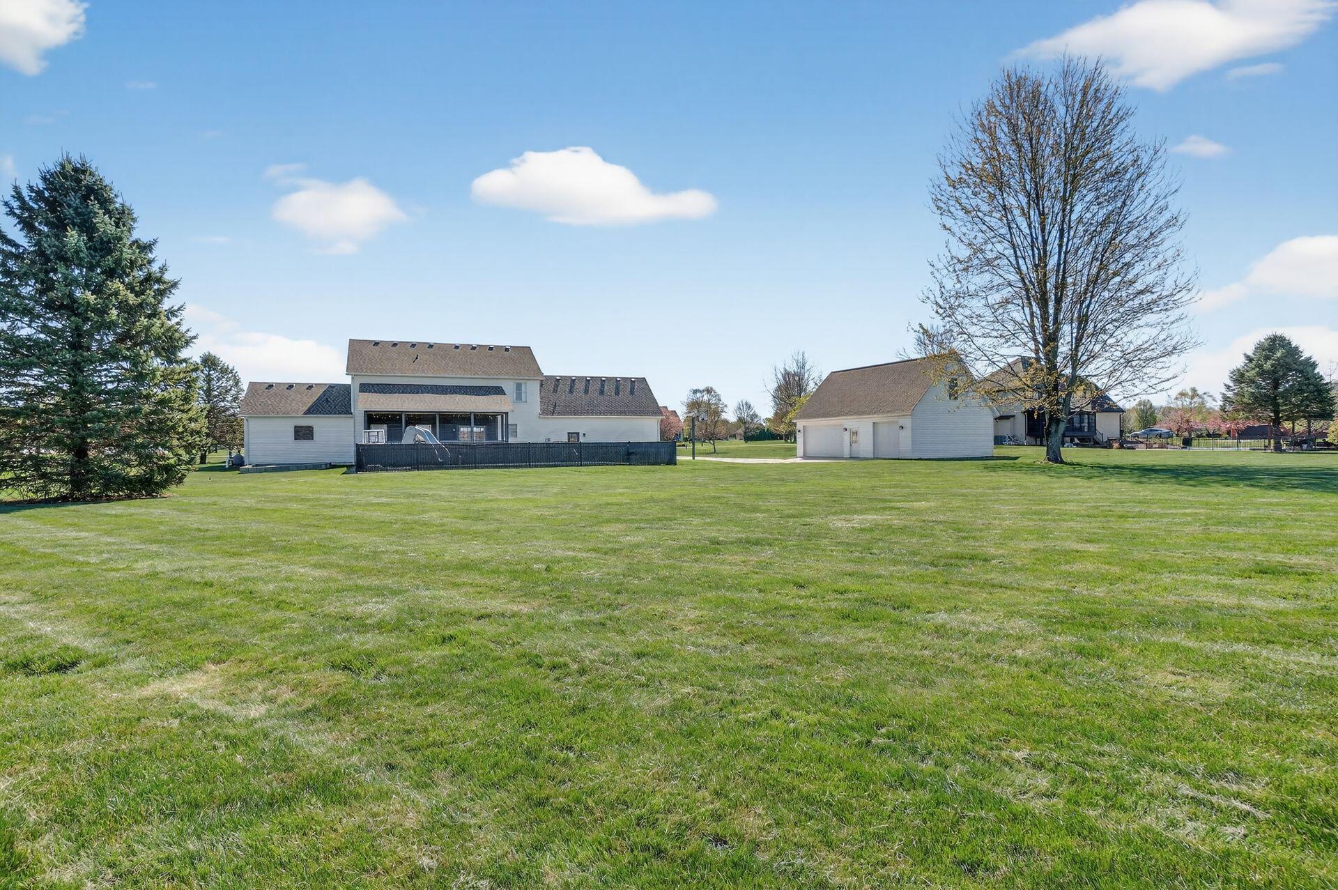 4645 Meadowgrove Drive NW