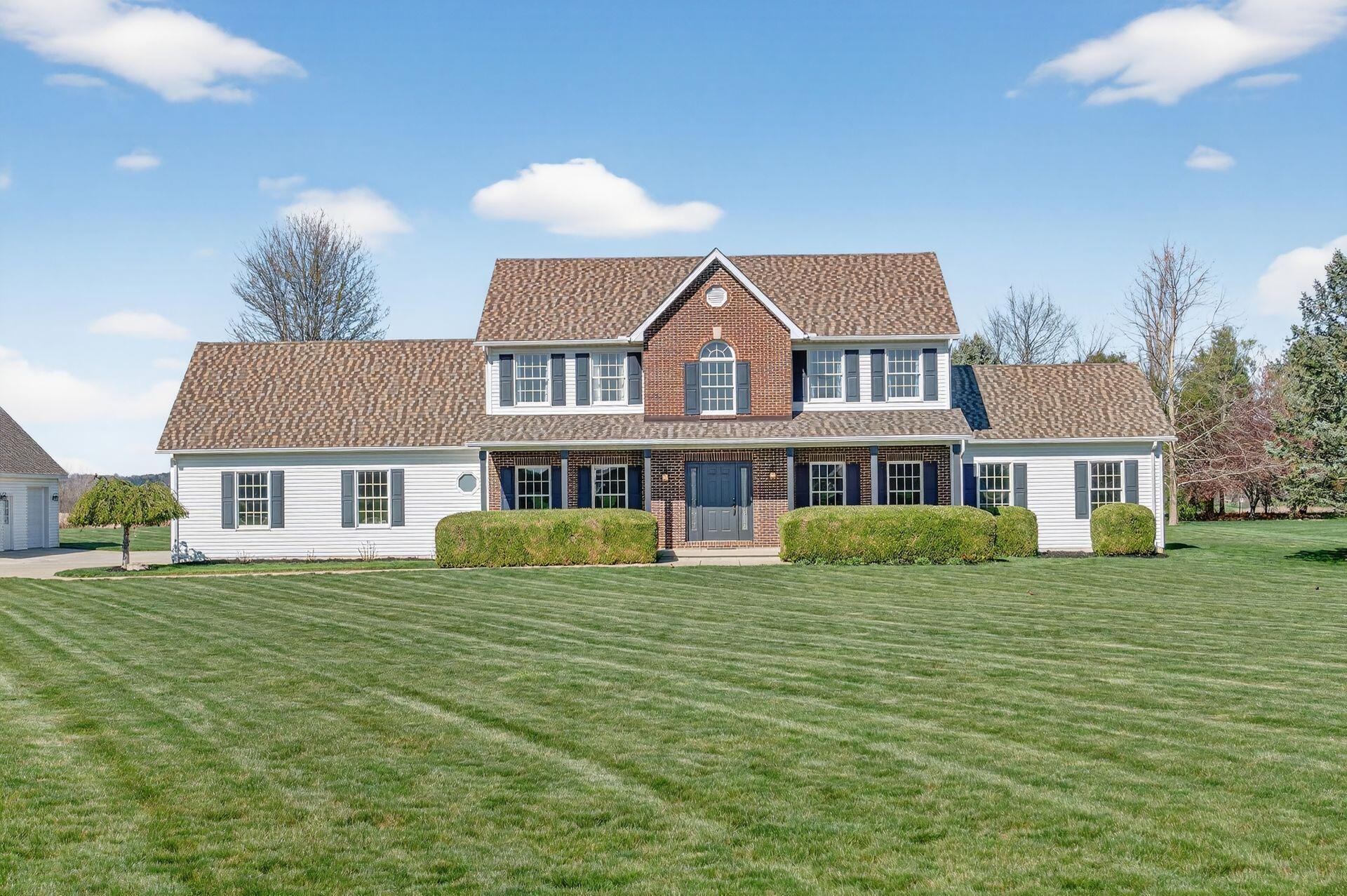 4645 Meadowgrove Drive NW