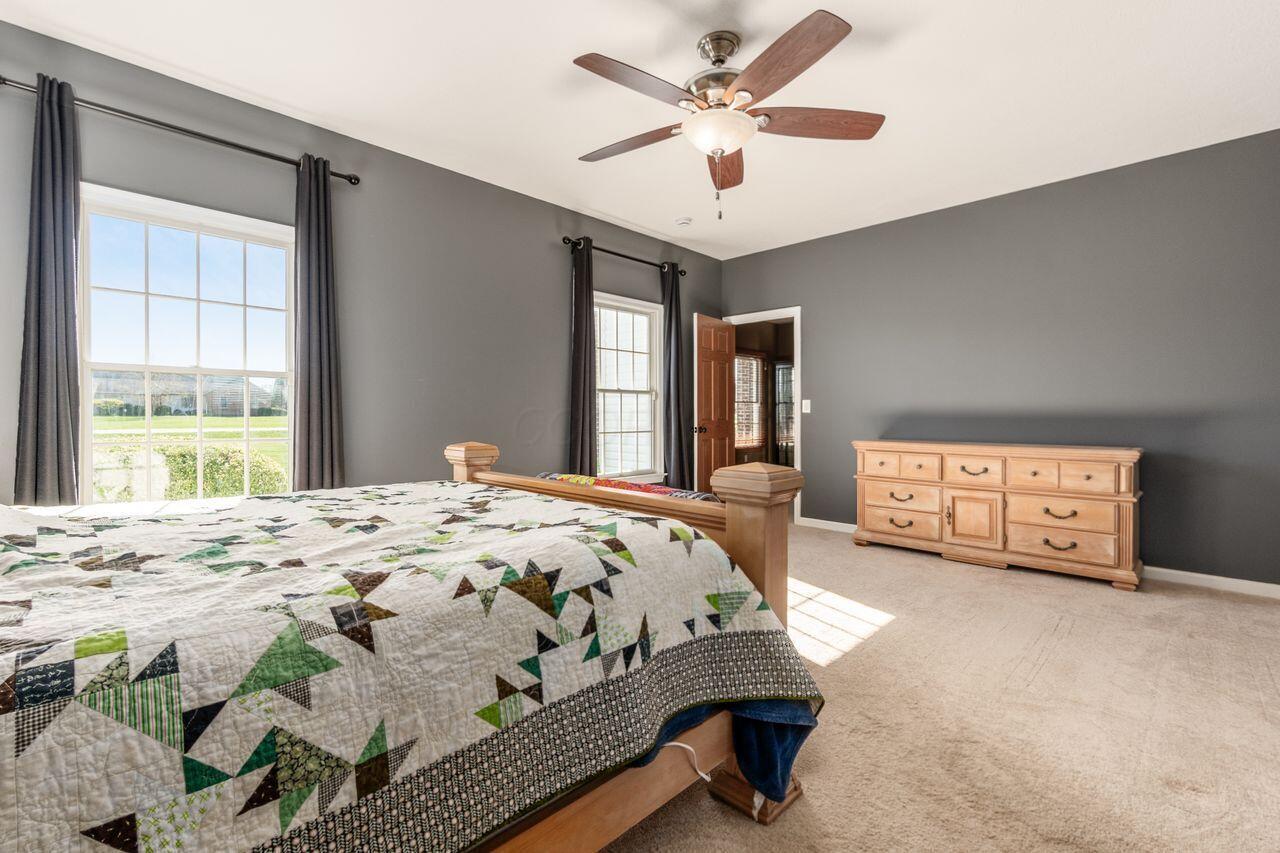 4645 Meadowgrove Drive NW