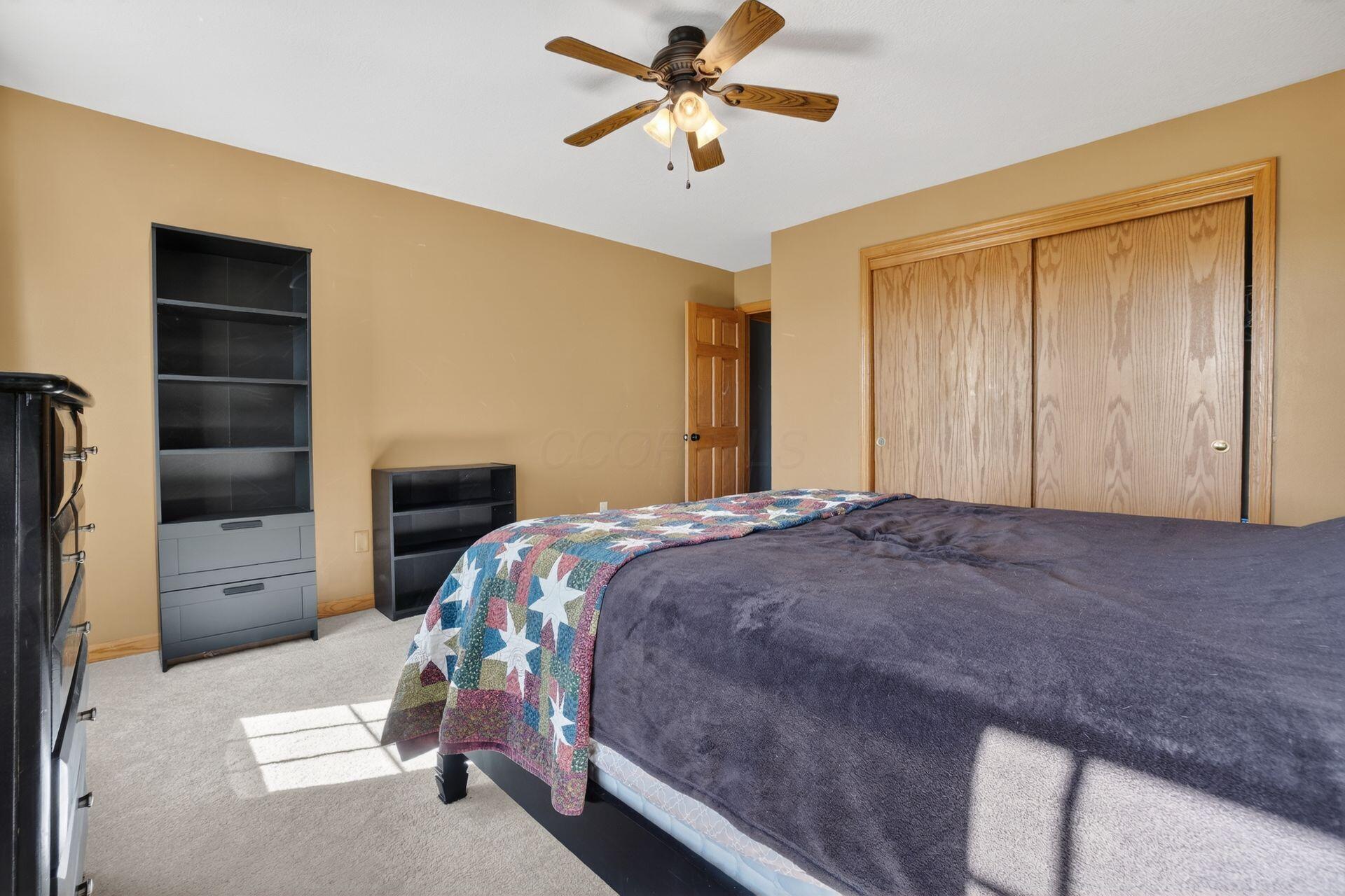 4645 Meadowgrove Drive NW