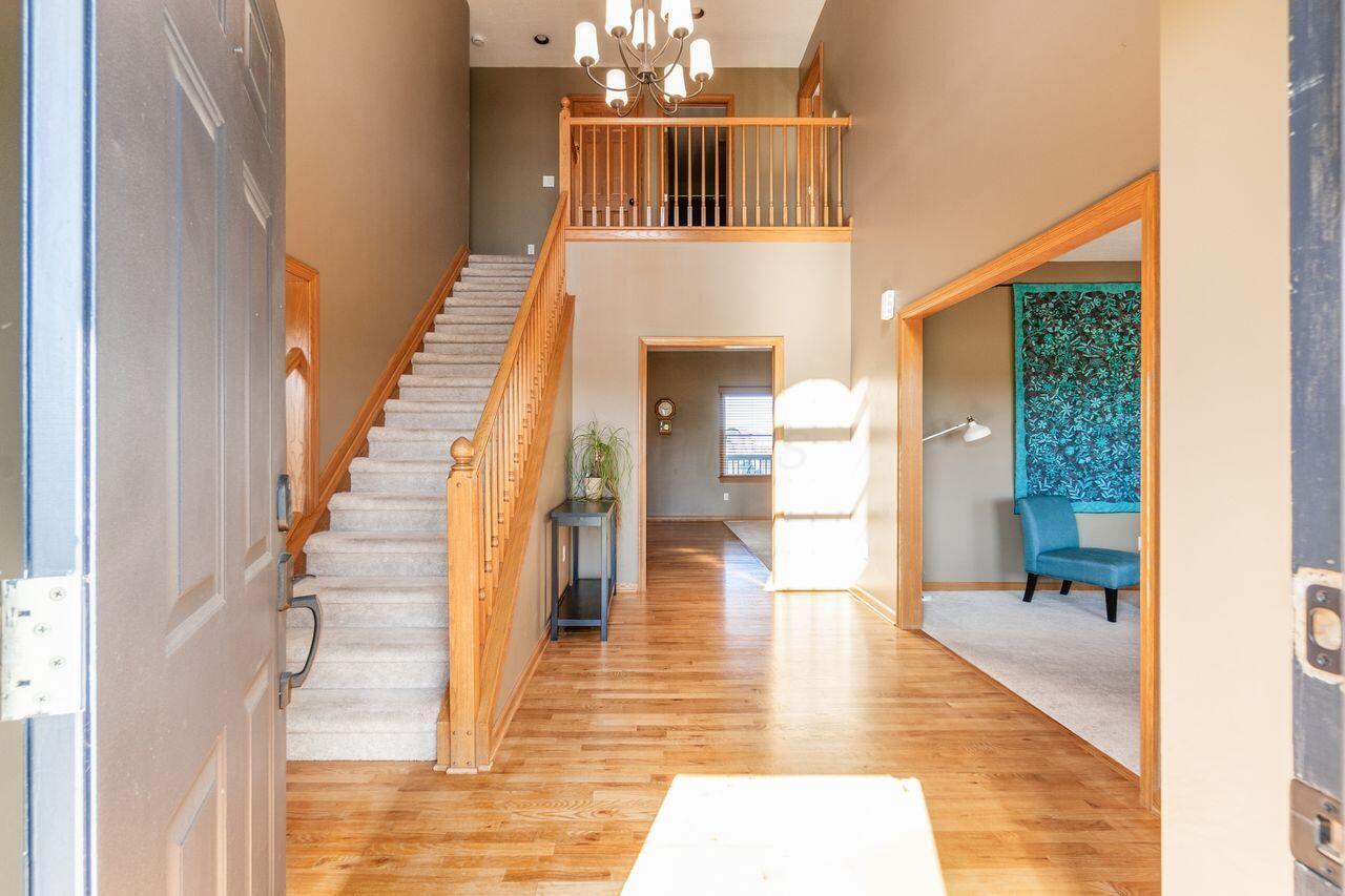 4645 Meadowgrove Drive NW