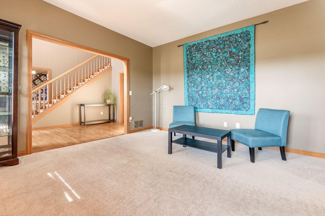 4645 Meadowgrove Drive NW